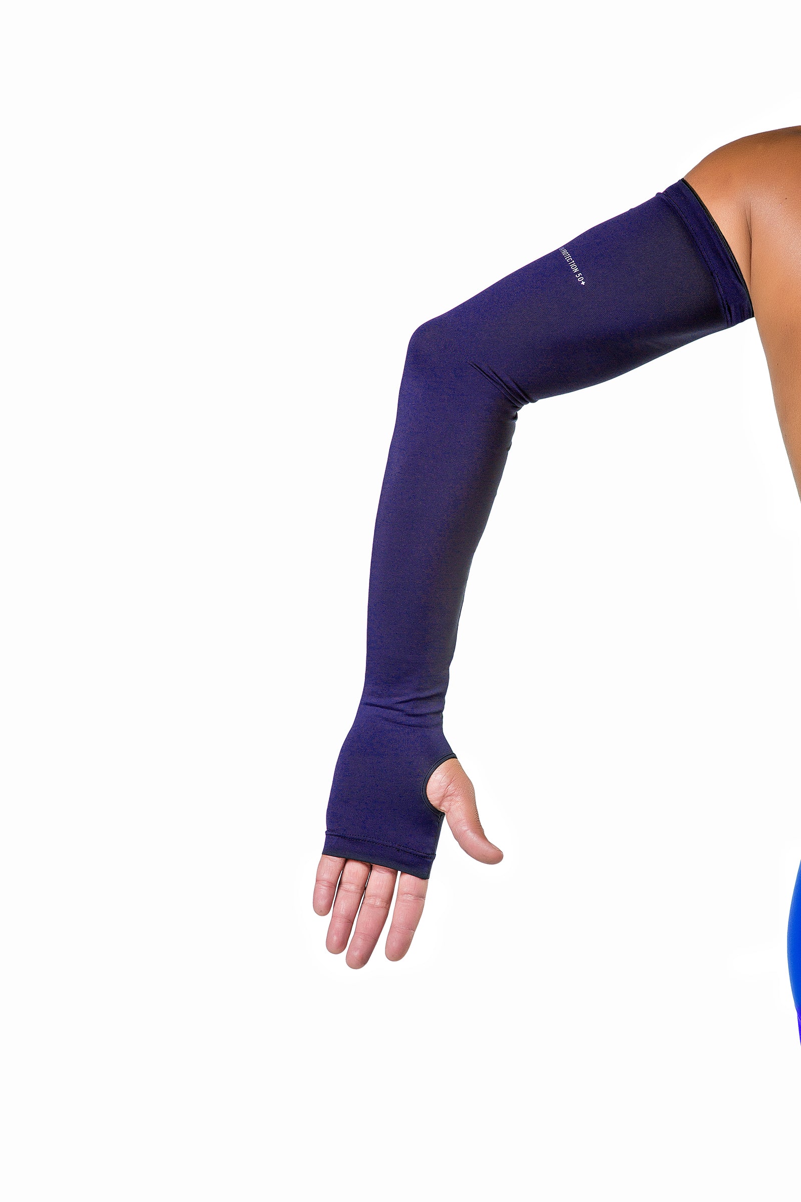Sports sleeves for cycling and running | UV protection and light compression